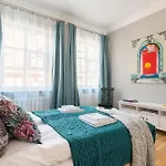 Old Town Plac Zamkowy - Comfortable By Renters شقة وارسو