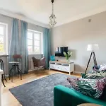 Old Town Plac Zamkowy - Comfortable By Renters وارسو