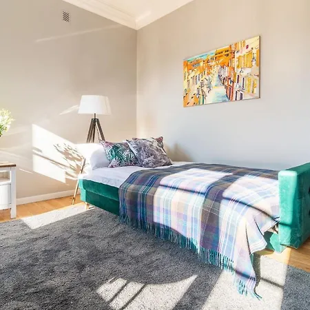 Stylish In Warsaw's Old Town By Renters *