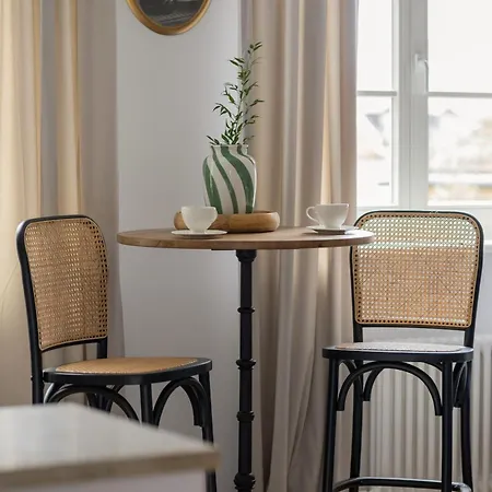 Stylish In Warsaw's Old Town By Renters Apartamento